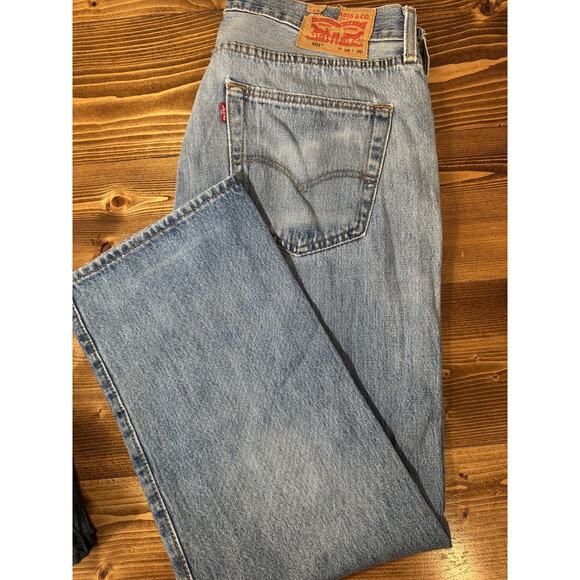 Levis 501 Jeans Mens 36x30 Blue Straight Leg Button Fly Distressed Denim Classic - Picture 1 of 9